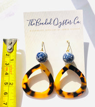 Load image into Gallery viewer, Blue and White Chinoiserie and Tortoise Shell Earring - Teardrop