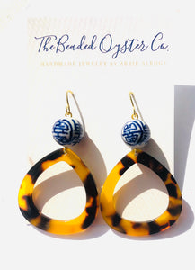 Blue and White Chinoiserie and Tortoise Shell Earring - Teardrop