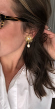 Load image into Gallery viewer, The Caroline Earrings