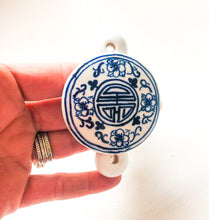 Load image into Gallery viewer, Blue and White Chinoiserie Napkin Rings