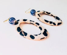 Load image into Gallery viewer, The Poppy Earrings